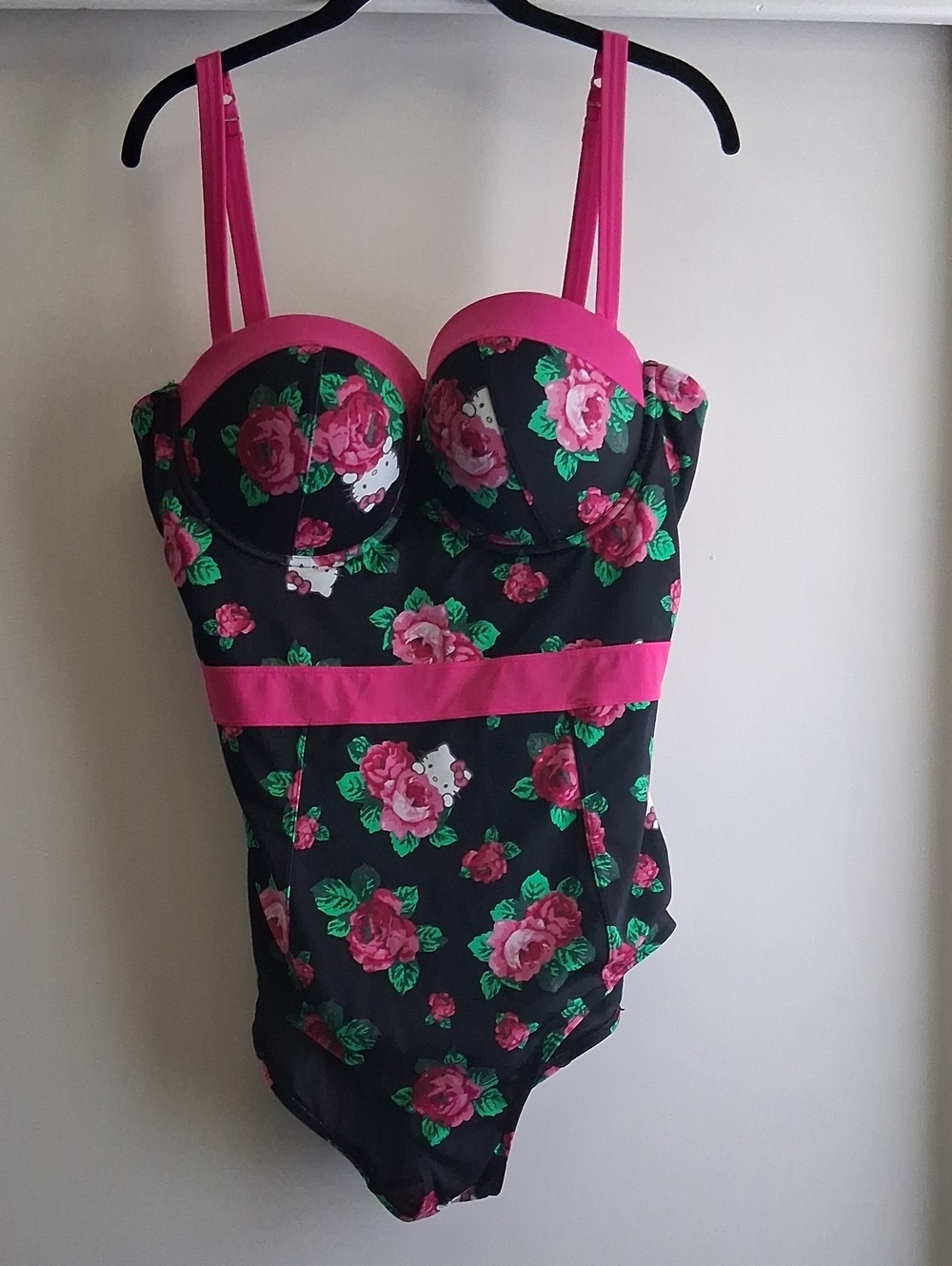 Sanrio Hello Kitty Womens 1 Pc Swimsuit Vanity Size 2 XL